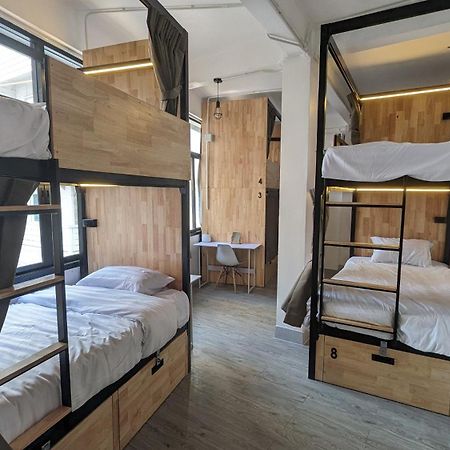 Urban Jungle Hostel 방콕 외부 사진